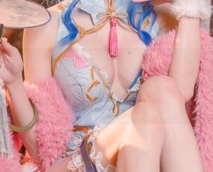 sally dorasnow多啦雪一出，毕竟菲谢尔自拍才是写真界的小风骚